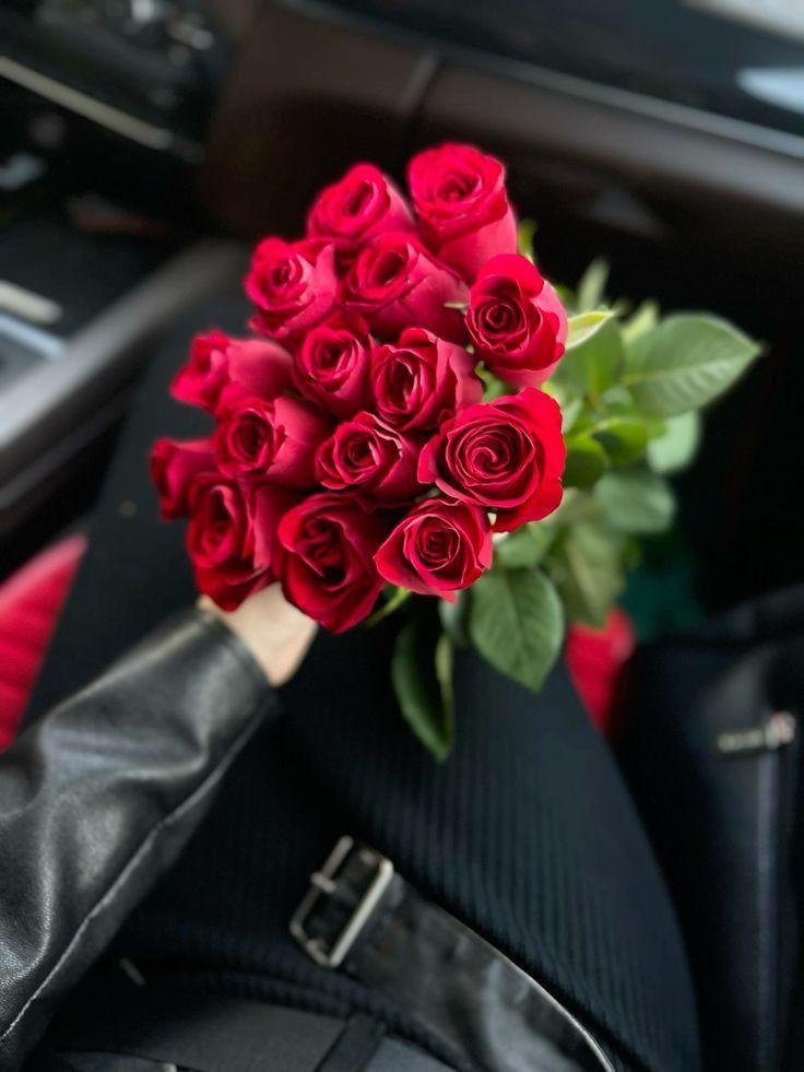 TraceScaleCore workshop space where corporate flower arrangements are designed and prepared for business delivery